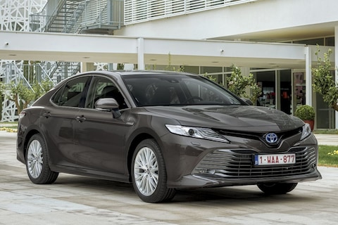 Toyota Camry 2.5 Hybrid Premium (2019)