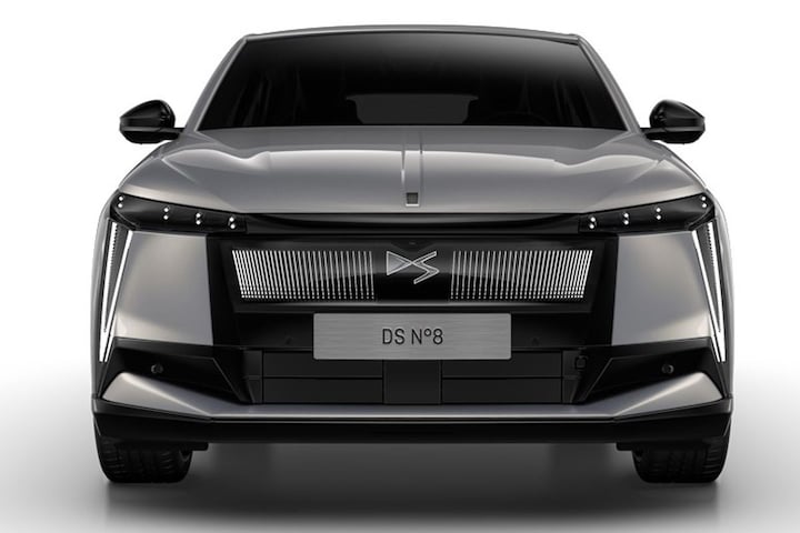 DS N°8