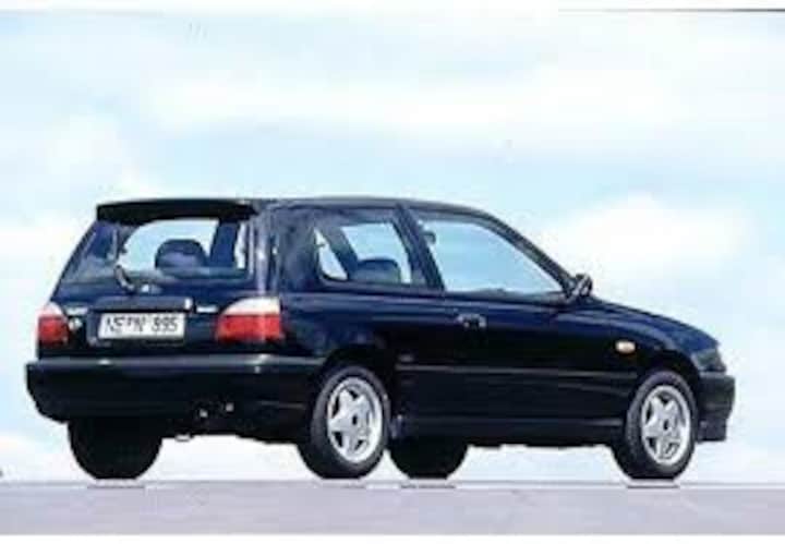 Nissan Sunny 2.0 D LX