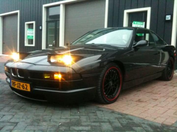 BMW 850i (1990)
