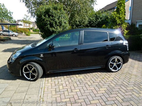 Toyota Corolla Verso 2.2 D-4D D-CAT Executive