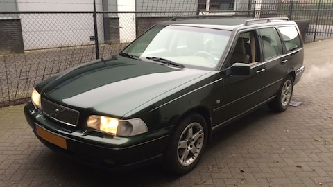 Volvo V70 2.5