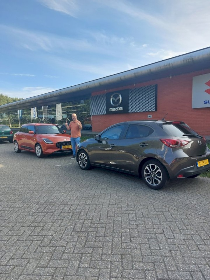 Mazda 2 SkyActiv-G 90 GT-M (2015)