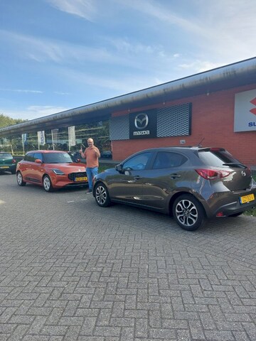 Mazda 2 SkyActiv-G 90 GT-M (2015)