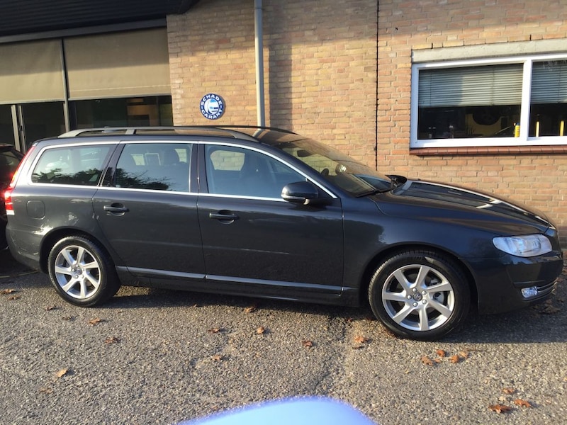Volvo V70 D4 Nordic+ (2015)