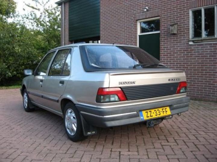 Peugeot 309 GR 1.4i
