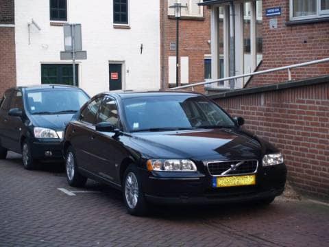 Volvo S60 2.4D (2005)