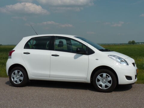 Toyota Yaris 1.0 12v VVT-i Cool (2010)