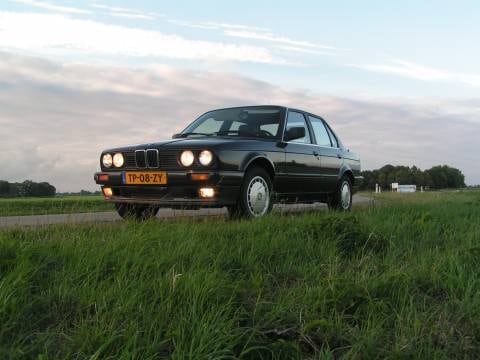 BMW 316i (1988)