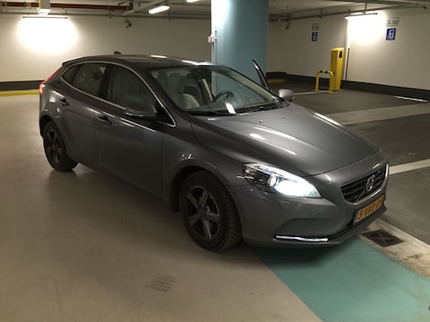 Volvo V40 D4 Business Summum (2014)
