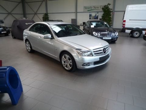 Mercedes-Benz C 200 CDI BlueEFFICIENCY Avantgarde (2010)