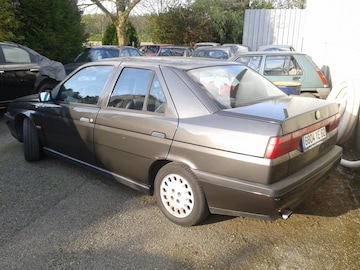 Alfa Romeo 155 2.0 Twin Spark (1992)
