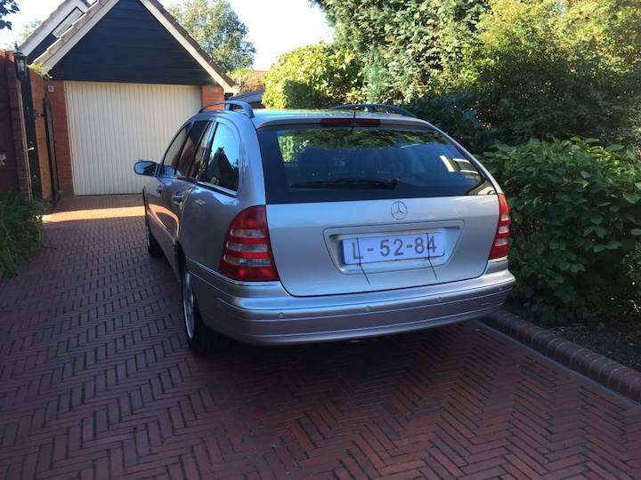 Mercedes-Benz C 240 Elegance Combi (2001)