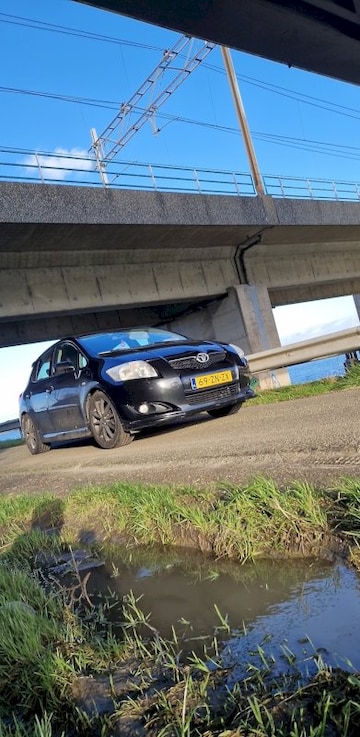 Toyota Auris (2008)