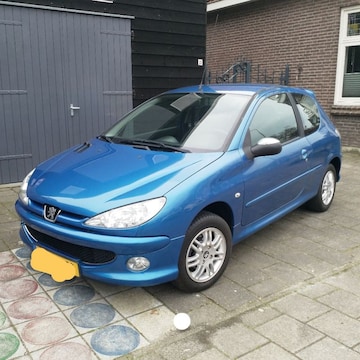 Peugeot 206 Forever 1.4 (2007)