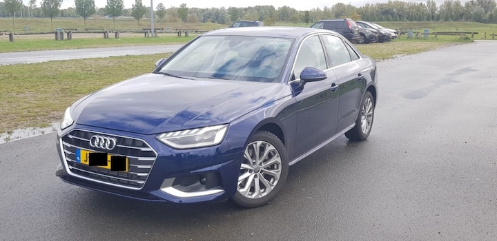 Audi A4 35 TFSI Business edition (2020)