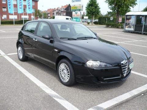 Alfa Romeo 147 1.6 T.Spark 16V Impression (2008)