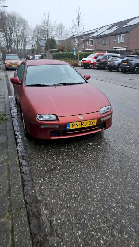 Mazda 323 F 1.5i GLX