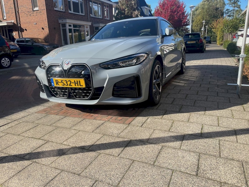 BMW i4 eDrive40 (2022)