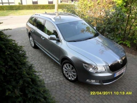 Skoda Superb Combi 2.0 TDI 140pk 4x4 Elegance Bus. (2011)