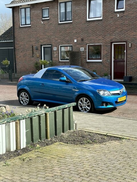 Opel Tigra TwinTop 1.8 Sport
