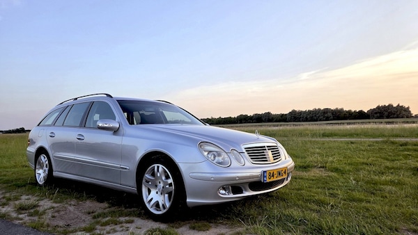Mercedes-Benz E 240 Elegance Combi (2004)