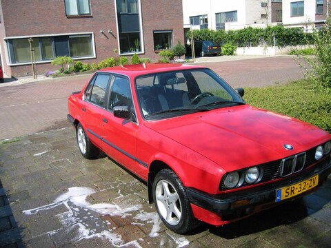 BMW 318i