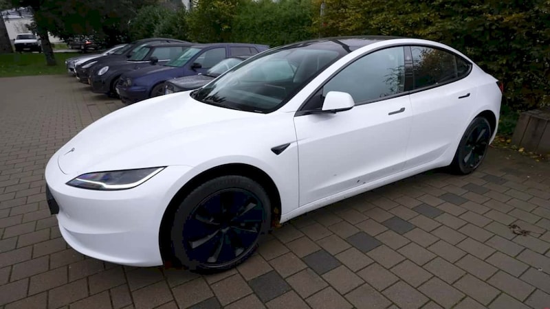 Tesla Model 3 RWD (2024)