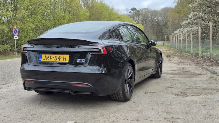 Gebruikersreview van Tesla Model 3 Performance AWD (2025) #2 - AutoWeek