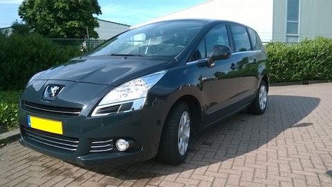 Peugeot 5008 Blue Lease 1.6 VTi 7P