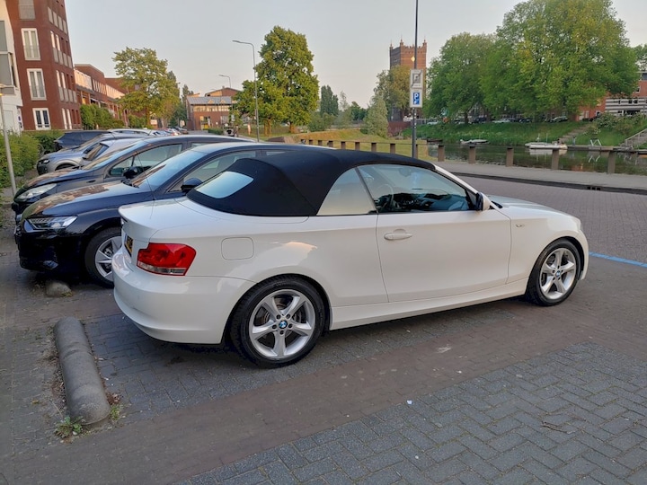 BMW 118i Cabrio High Executive (2012)