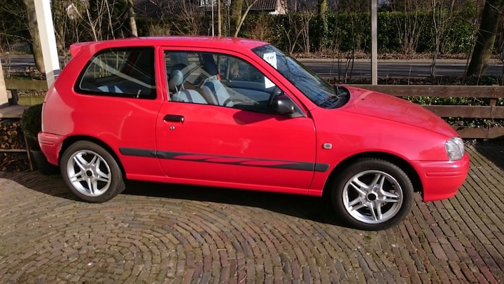 Toyota Starlet 1.3 GLi (1998)