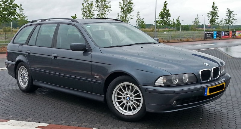 BMW 525i touring Executive (2002)