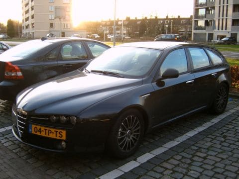Alfa Romeo 159 Sportwagon 1.9 JTDm 8v Business (2007)