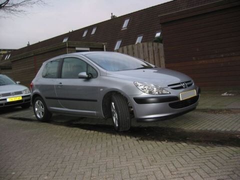 Peugeot 307 XSI 1.6 16V (2002)