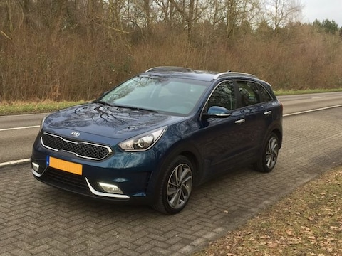 Kia Niro 1.6 GDi Hybrid First Edition