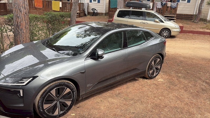 Polestar 4 Long Range Single Motor Plus (2025)