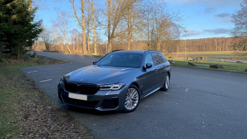 BMW 540i xDrive Touring (2021)