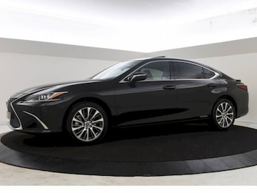 Lexus ES 300h Business Line (2021)