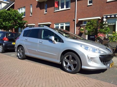 Peugeot 308 SW XT 1.6 VTi (2010)