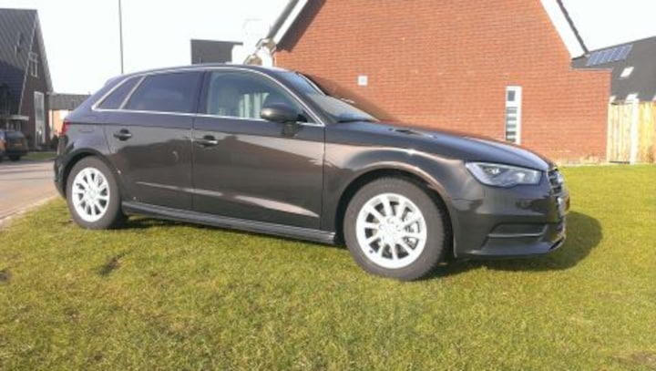 Audi A3 Sportback 1.6 TDI ultra Attraction e Edition (2013)