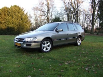 Opel Omega Stationwagon 2.5i-V6 Sport (1999)