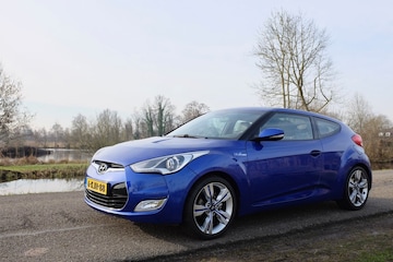 Hyundai Veloster 1.6 GDI i-Catcher (2013)