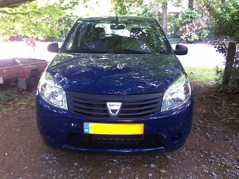 Dacia Sandero 1.2 16V (2009)