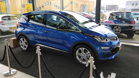 Opel Ampera-e 60kWh Innovation (2017)