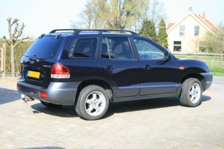 Hyundai Santa Fe 2.0i 16V 2WD ActiveVersion