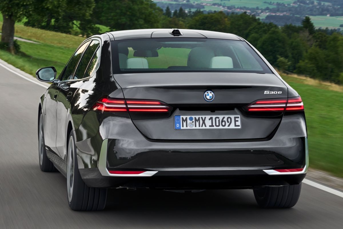 BMW 550e xDrive prijs en specificaties - AutoWeek