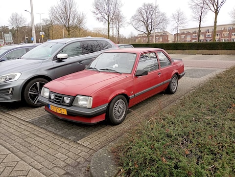 Opel Ascona 1.6 S LS
