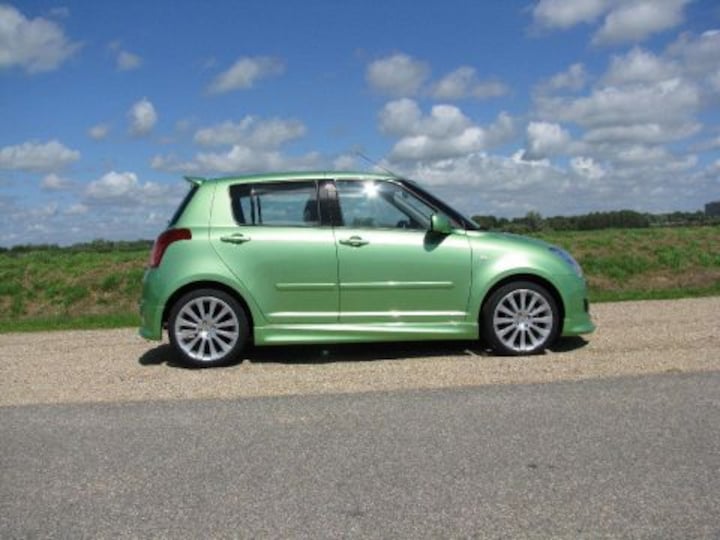 Suzuki Swift 1.5 Exclusive (2008)