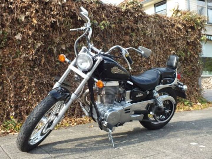 Suzuki Ls650